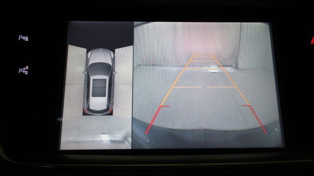 Used 2017 Cadillac XT5 Platinum w/ Driver Assist Package image 16