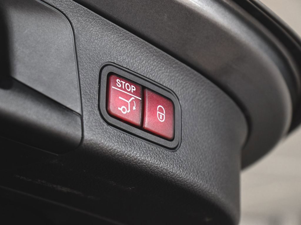 Used 2024 Mercedes-Benz GLA 35 AMG 4MATIC image 46