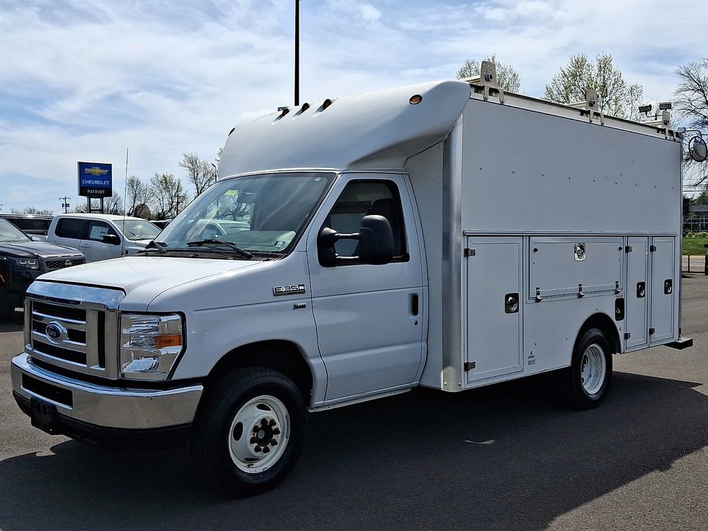 Used 2019 Ford E-350 and Econoline 350 Super Duty w/ Power Windows & Locks Group RWD image 3