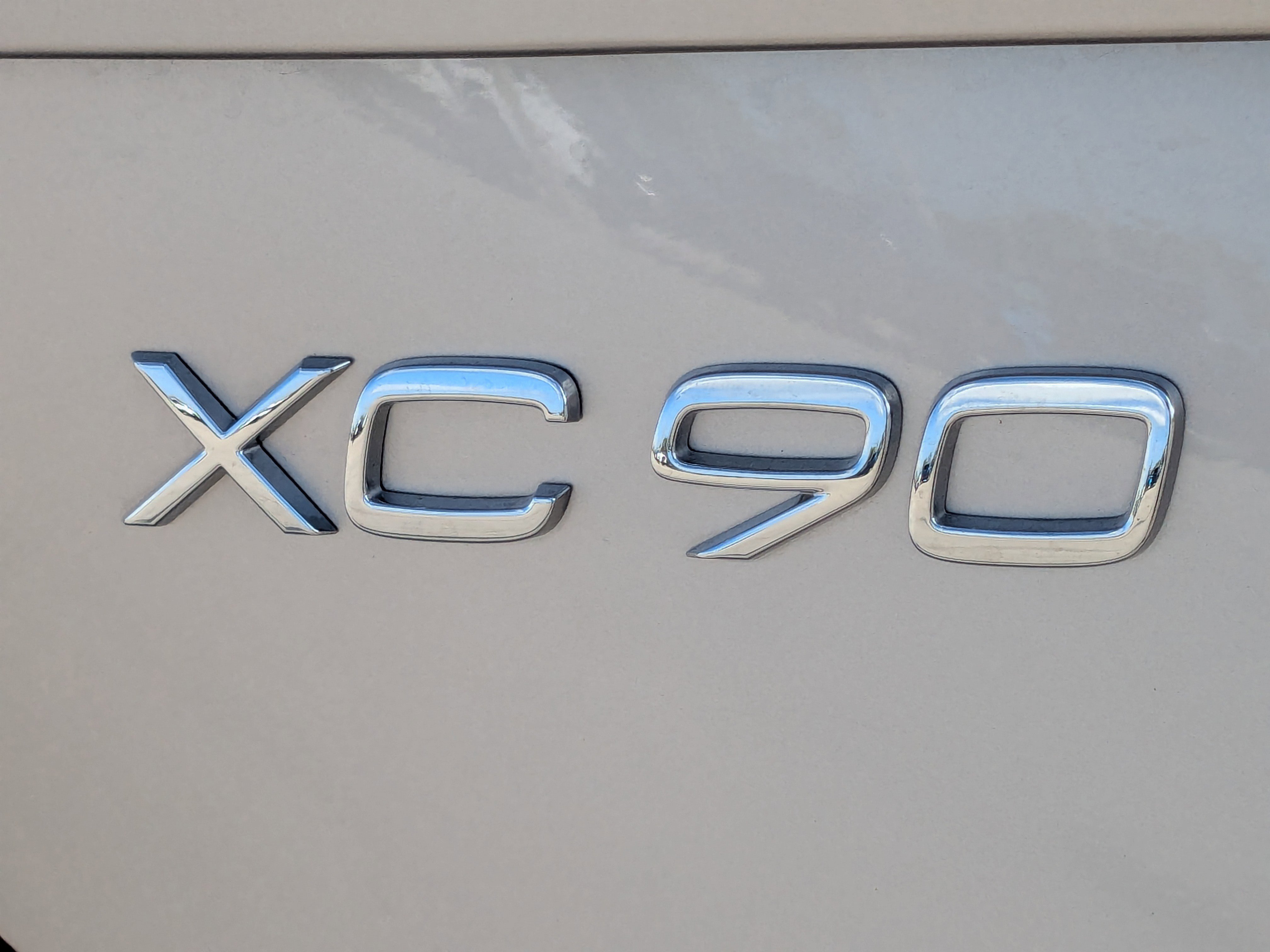 Used 2025 Volvo XC90 B6 Ultra w/ Protection Package Premier AWD/4WD image 13