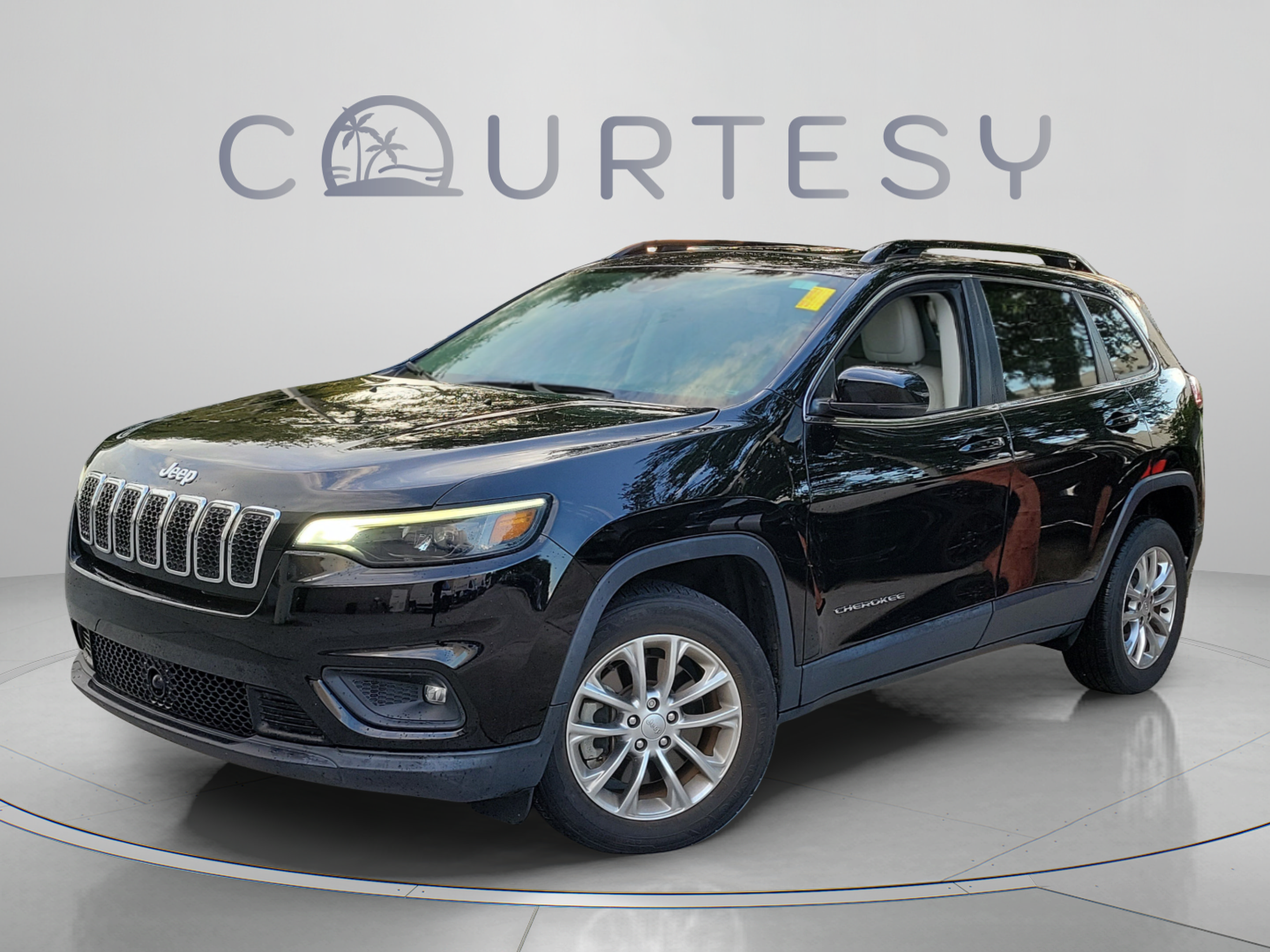 Certified 2022 Jeep Cherokee Latitude Lux w/ Sun & Sound Group FWD image 1