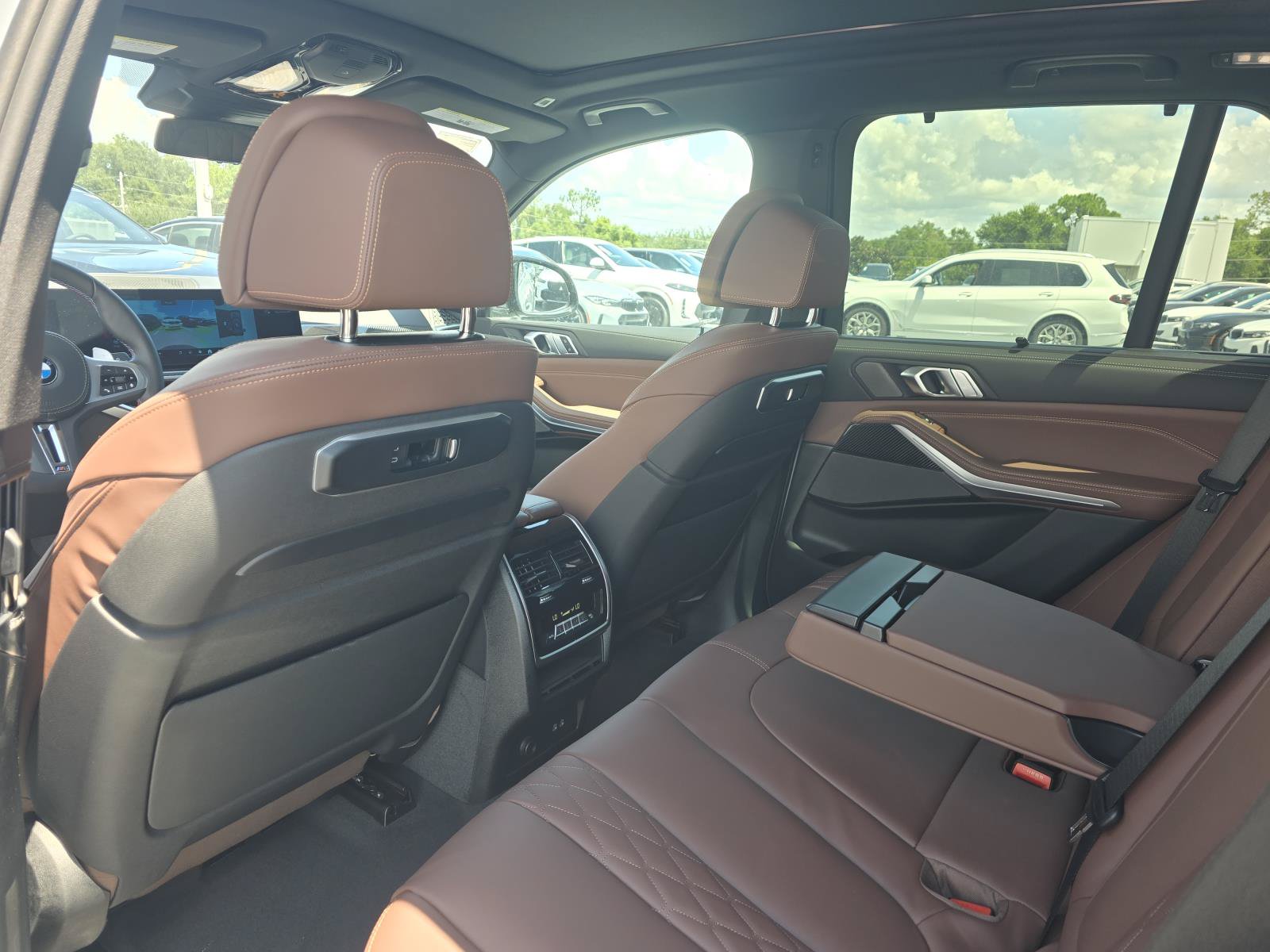New 2026 BMW X5 M60i w/ Executive Package AWD/4WD image 10