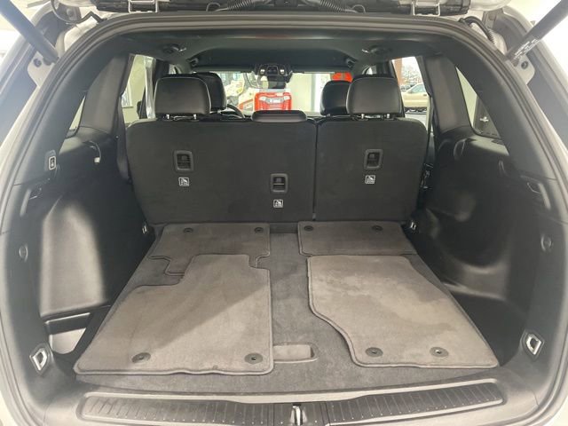 Used 2025 Jeep Grand Cherokee Altitude AWD/4WD image 10