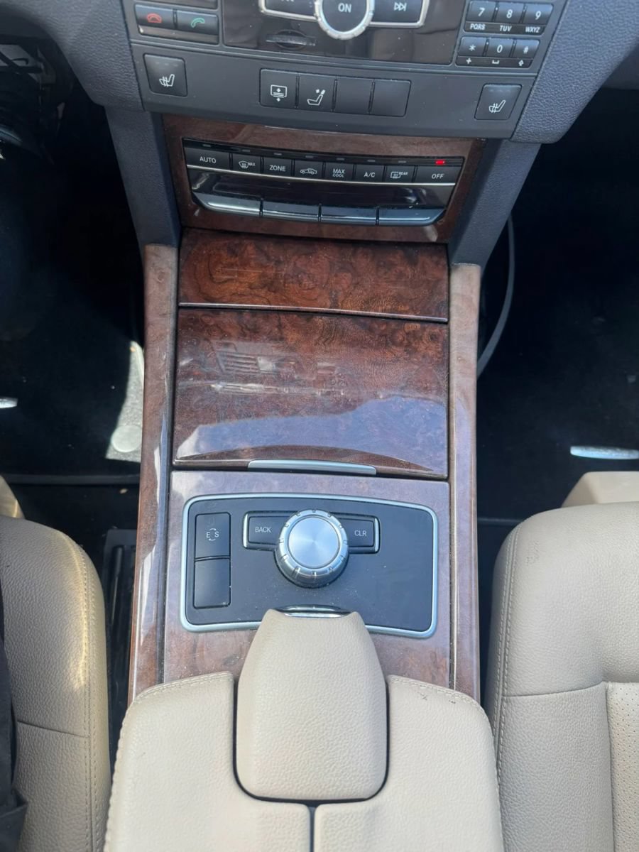 Used 2013 Mercedes-Benz E 350 Sedan image 28