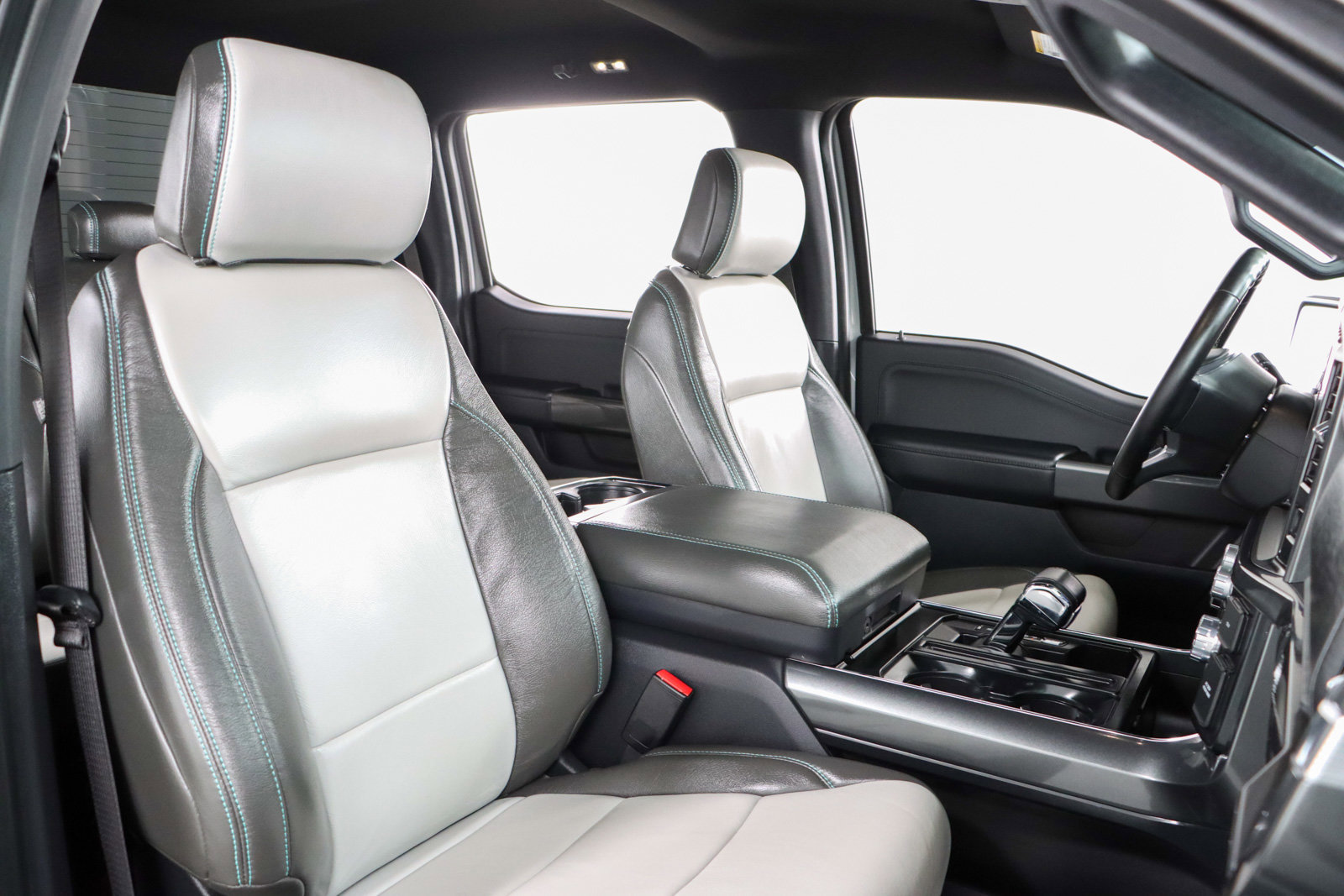 Used 2023 Ford F150 XLT w/ Equipment Group 302A High image 29