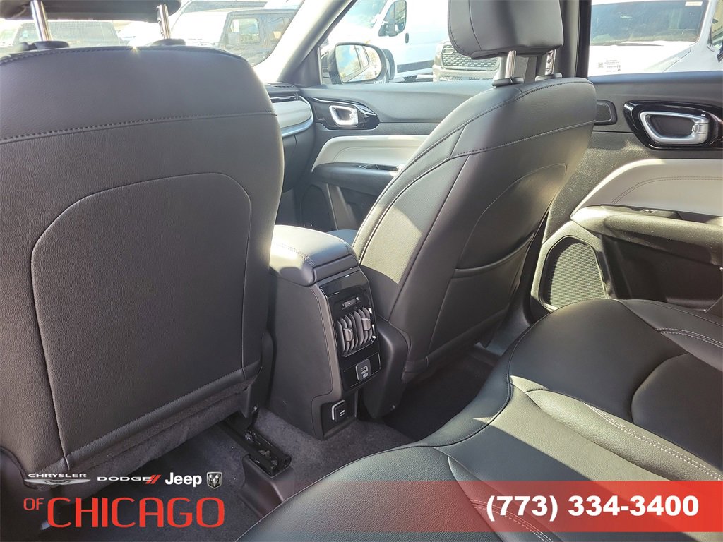 New 2026 Jeep Compass Limited image 12