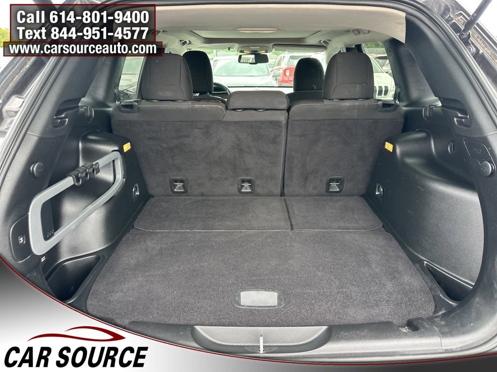 Used 2016 Jeep Cherokee Latitude w/ Comfort/Convenience Group AWD/4WD image 7