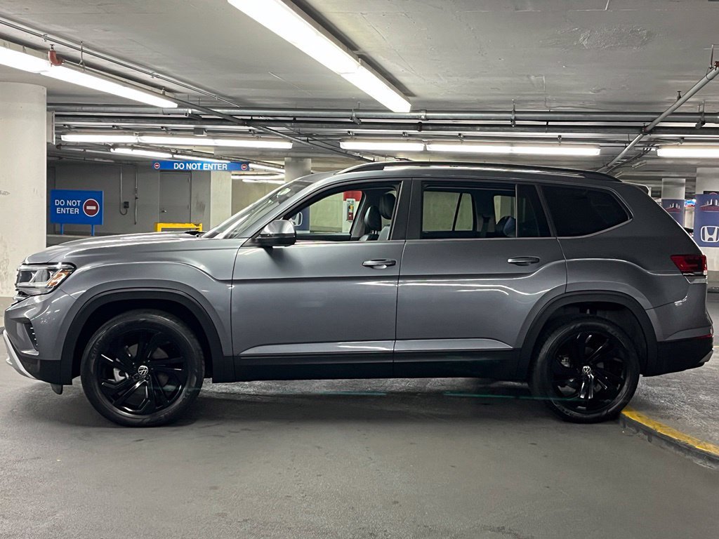 Used 2023 Volkswagen Atlas SE w/ Panoramic Sunroof Package FWD image 35