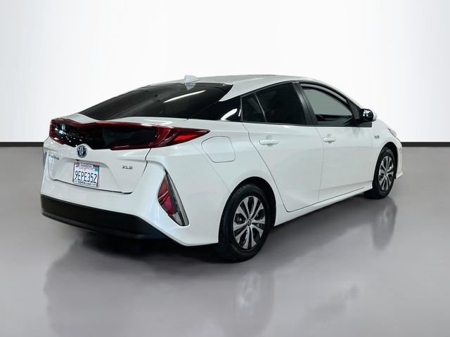 Used 2022 Toyota Prius Prime XLE FWD image 7