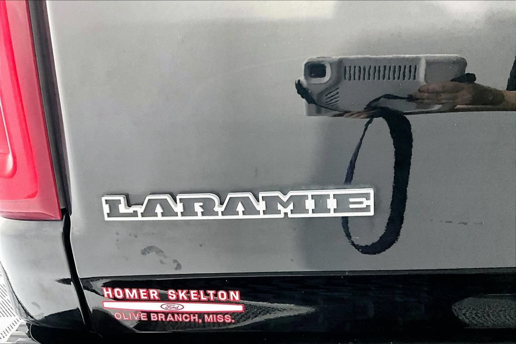 Used 2025 RAM 1500 Laramie AWD/4WD image 14
