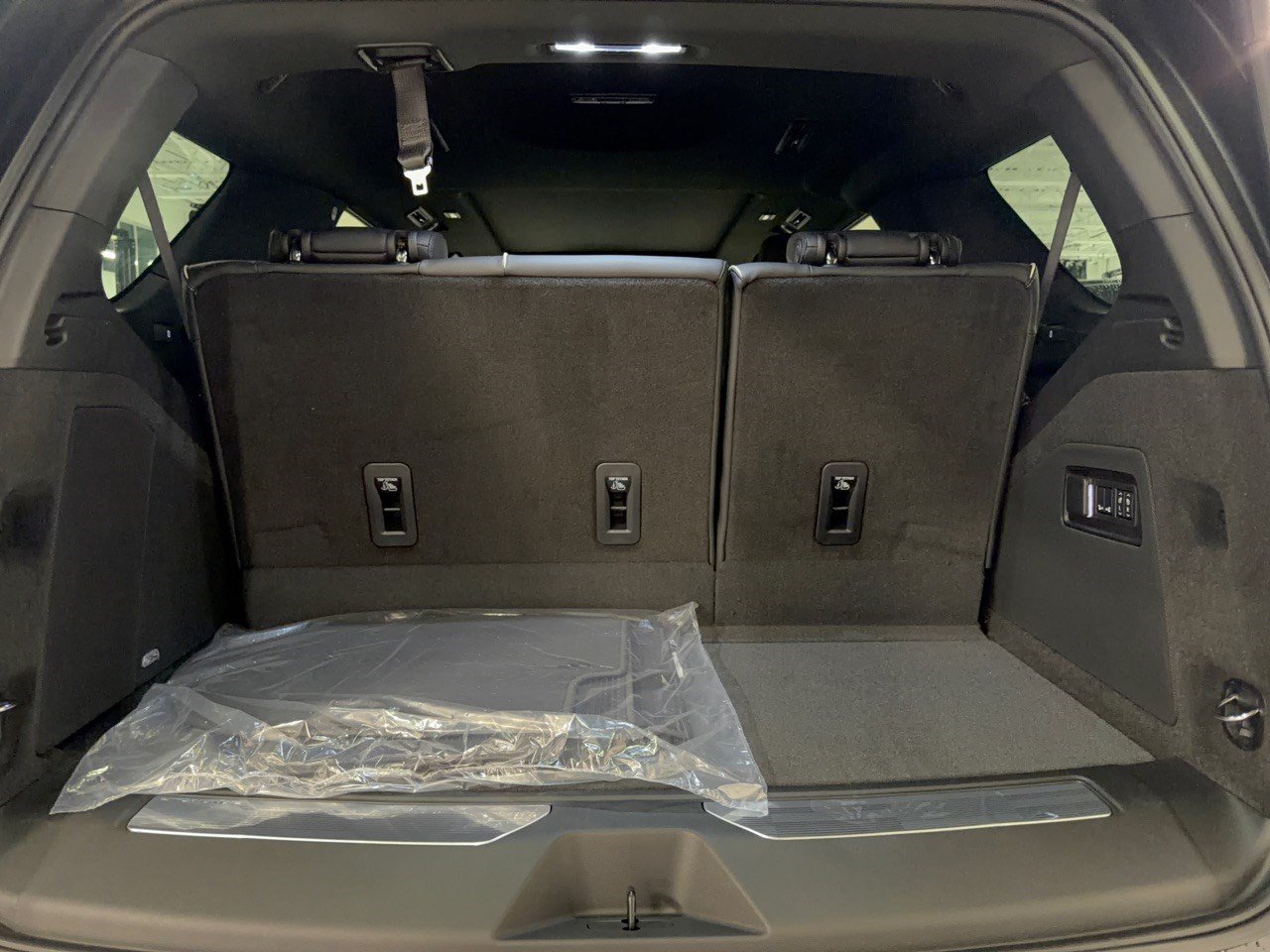 New 2027 Cadillac Escalade Sport w/ Touring Package AWD/4WD image 28
