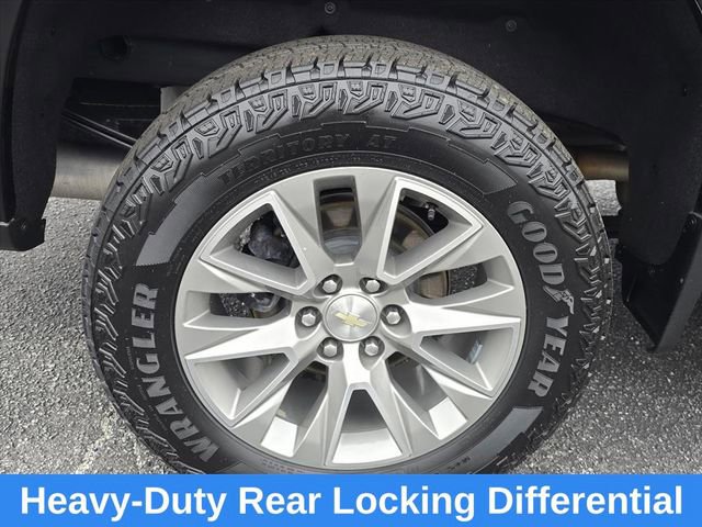 Used 2019 Chevrolet Silverado 1500 High Country w/ Z71 Off-Road Package AWD/4WD image 31