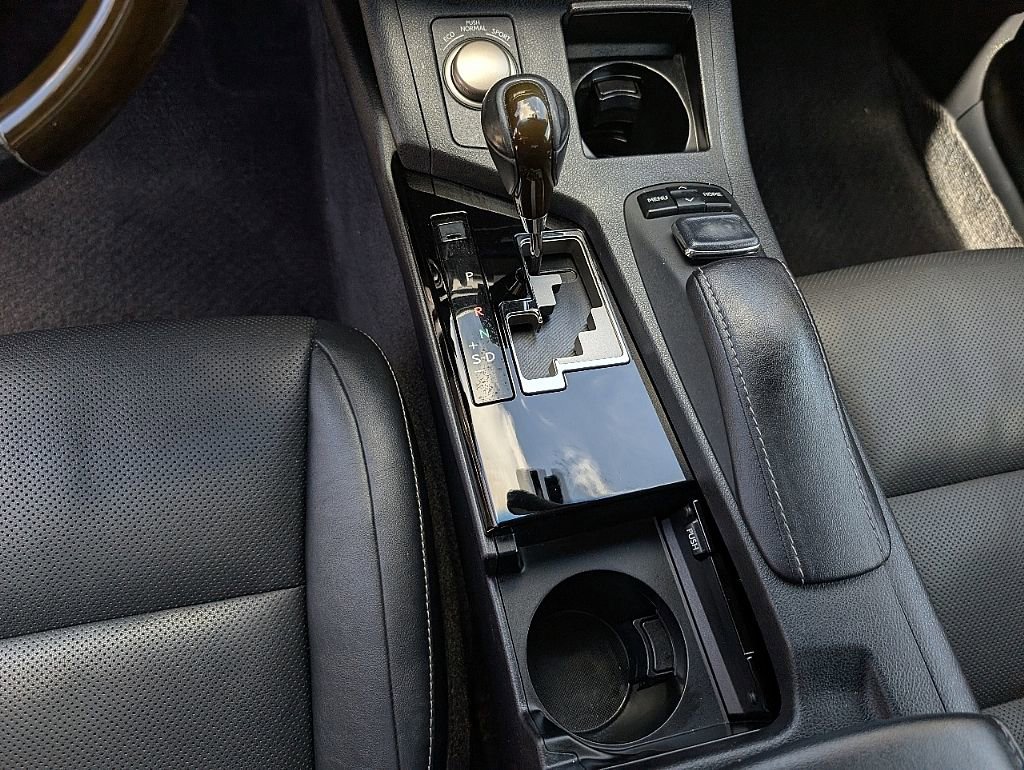 Used 2015 Lexus ES 350 w/ Premium Package image 29