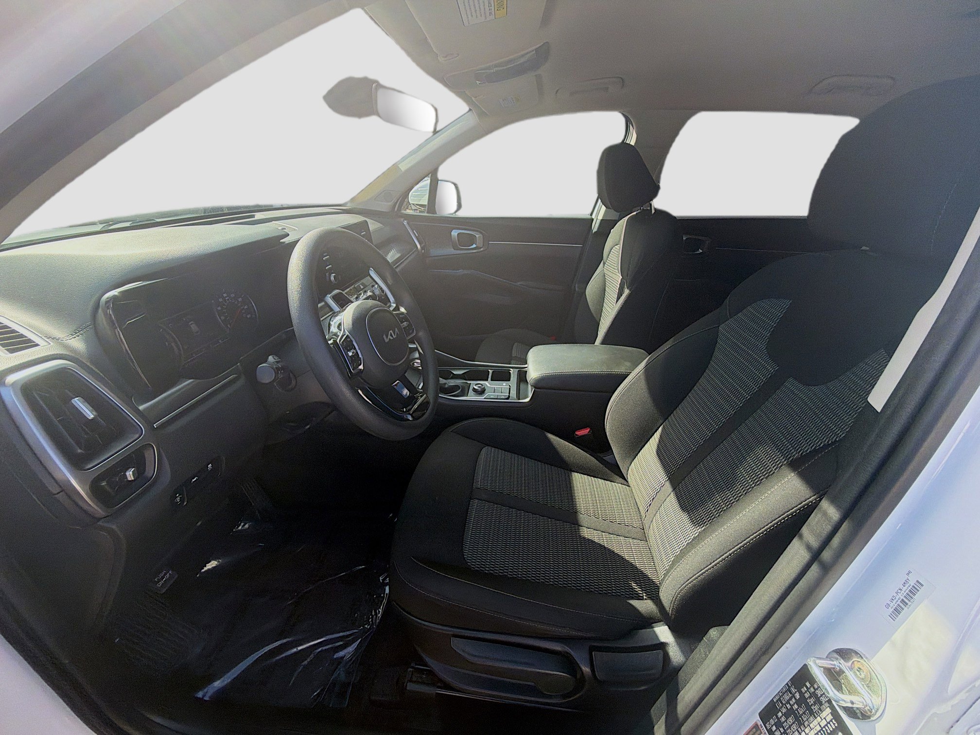 Used 2023 Kia Sorento LX image 18