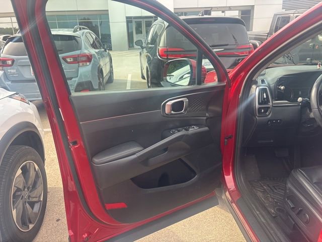 Used 2021 Kia Sorento S FWD image 13