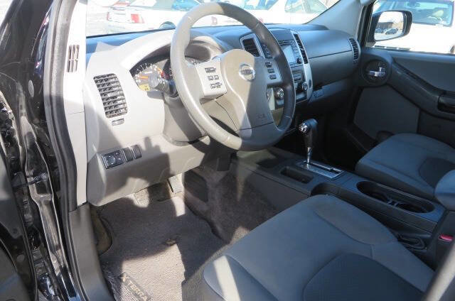 Used 2015 Nissan Xterra S w/ Value Package AWD/4WD image 11