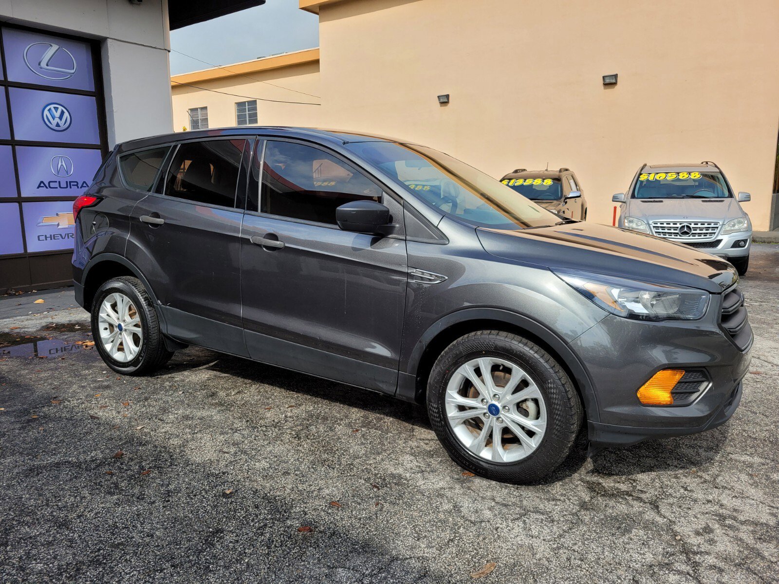 Used 2019 Ford Escape S image 15