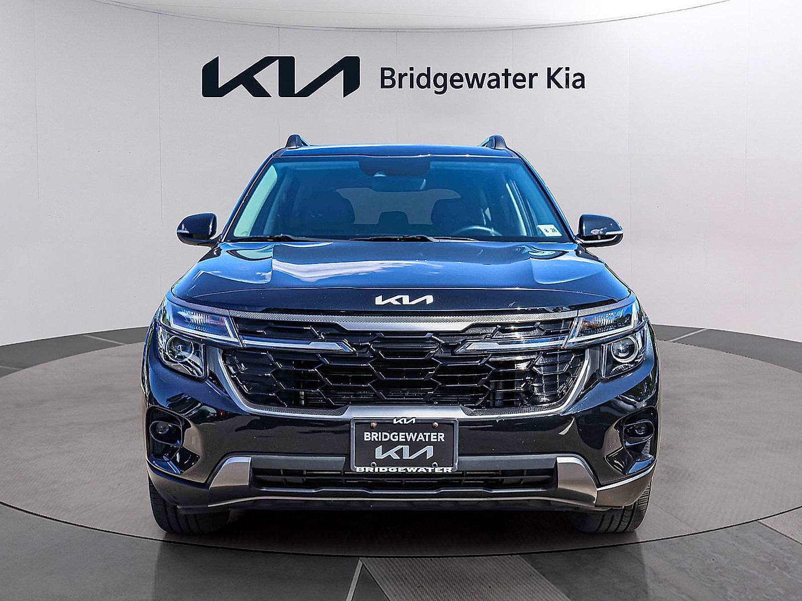 Certified 2024 Kia Seltos X-Line AWD/4WD image 2