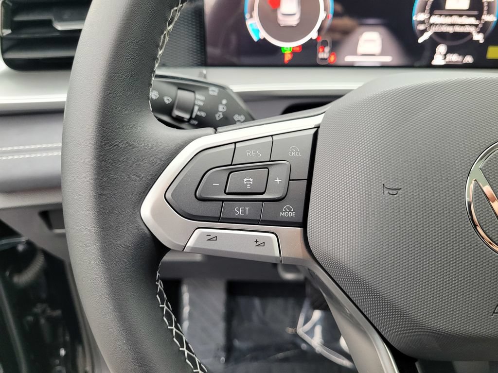 New 2026 Volkswagen Tiguan SE AWD/4WD image 21