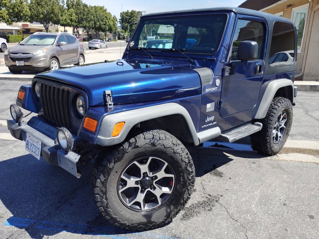 Used 2004 Jeep Wrangler 4WD image 2