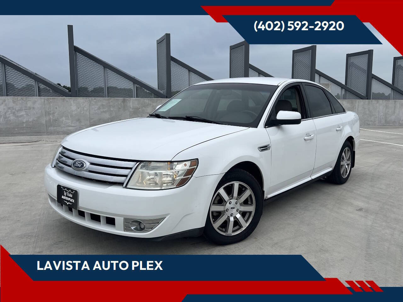 Used 2008 Ford Taurus SEL FWD image 1