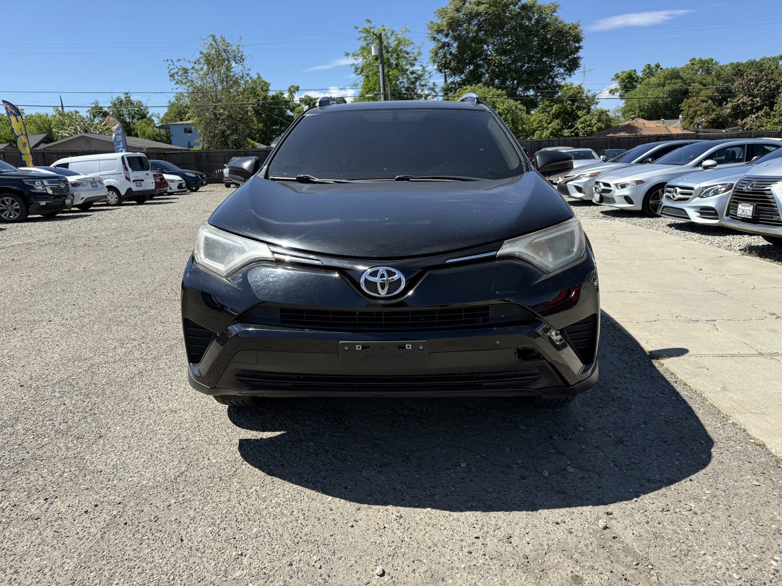 Used 2016 Toyota RAV4 LE image 2