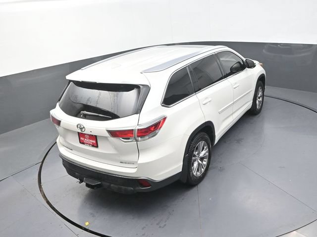Used 2015 Toyota Highlander XLE AWD/4WD image 30