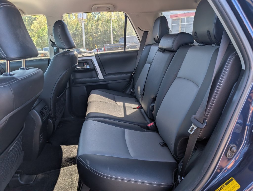 Used 2018 Toyota 4Runner SR5 Premium RWD image 30