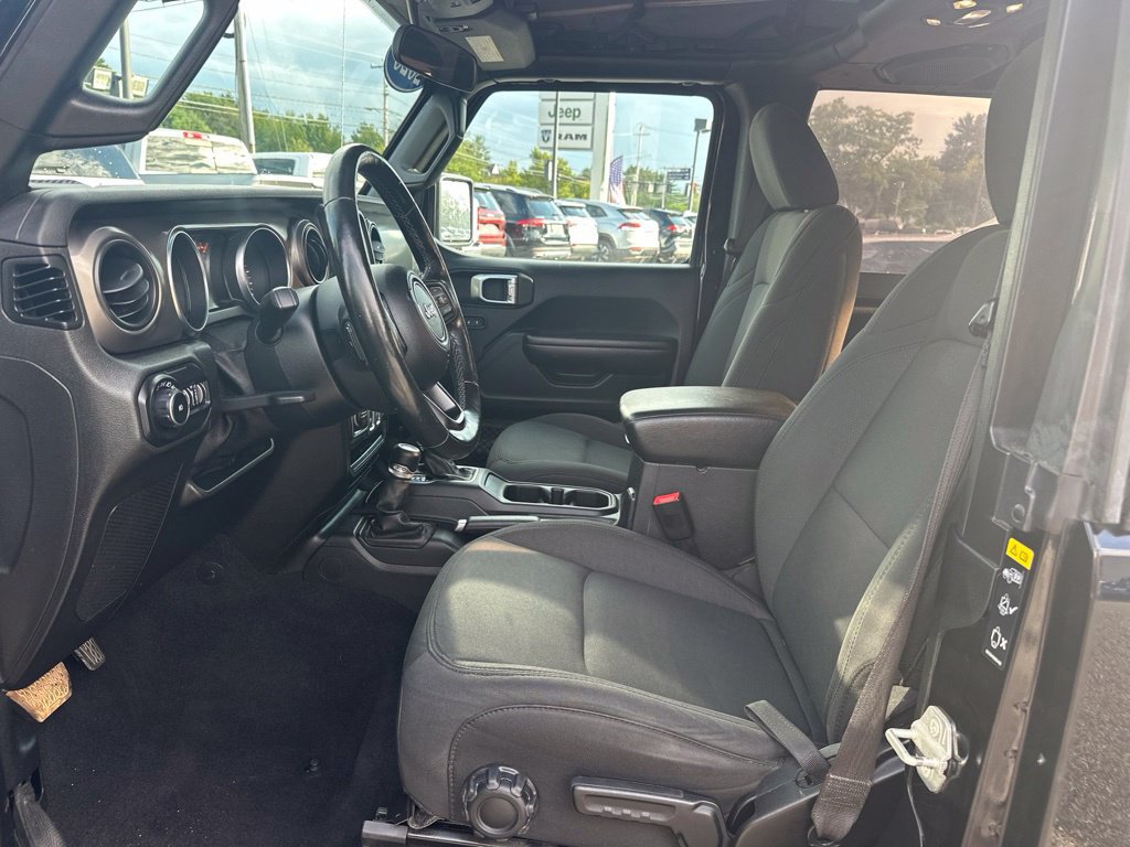Used 2020 Jeep Wrangler Sport AWD/4WD image 15