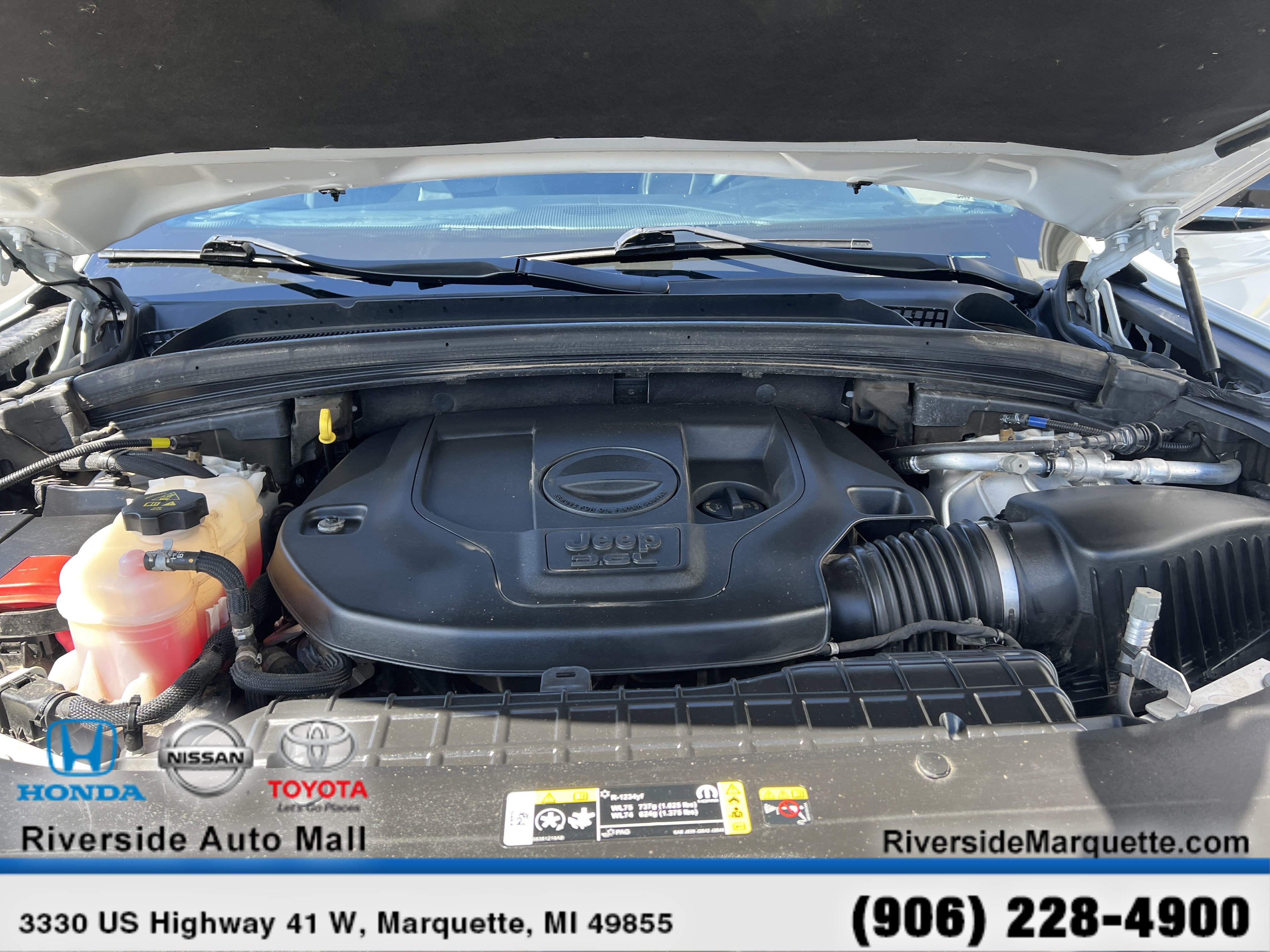 Used 2022 Jeep Grand Cherokee L Overland w/ Luxury Tech Group IV AWD/4WD image 13