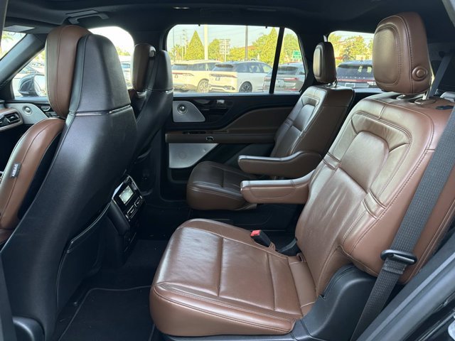 Used 2020 Lincoln Aviator Reserve w/ Equipment Group 202A AWD/4WD image 16