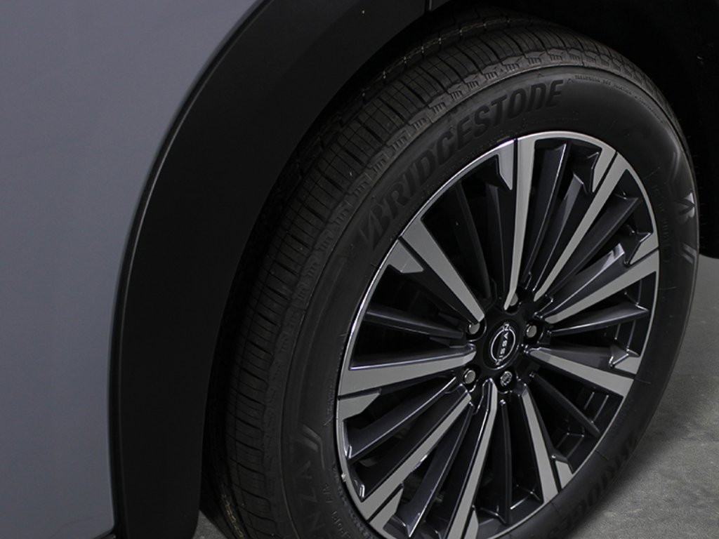 New 2026 Nissan Pathfinder Platinum image 9