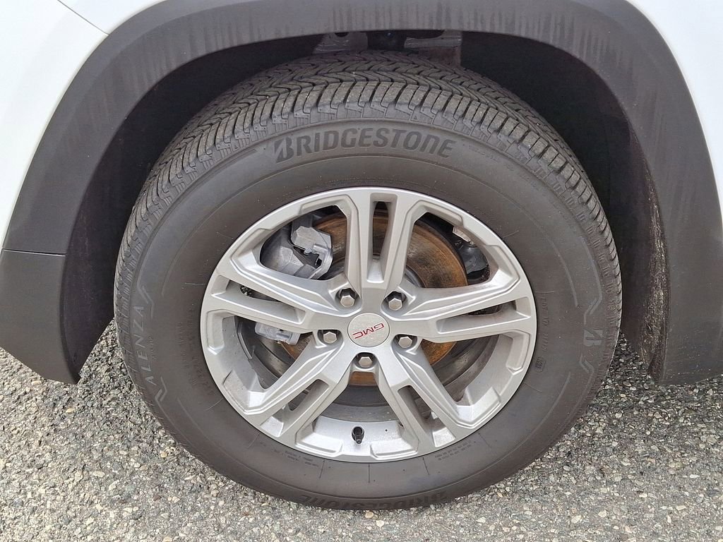 Used 2023 GMC Terrain SLE w/ Driver Convenience Package image 29