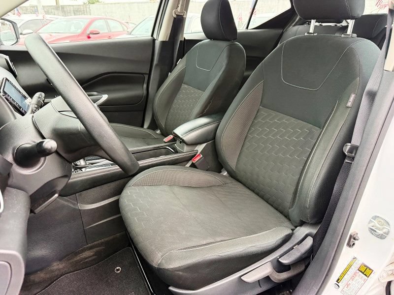 Used 2024 Nissan Kicks SV FWD image 13