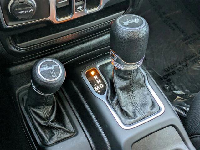 Used 2021 Jeep Wrangler Unlimited Sport AWD/4WD image 12