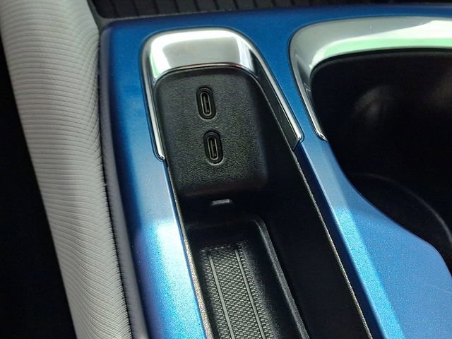 Used 2025 Chevrolet Equinox EV LT image 24