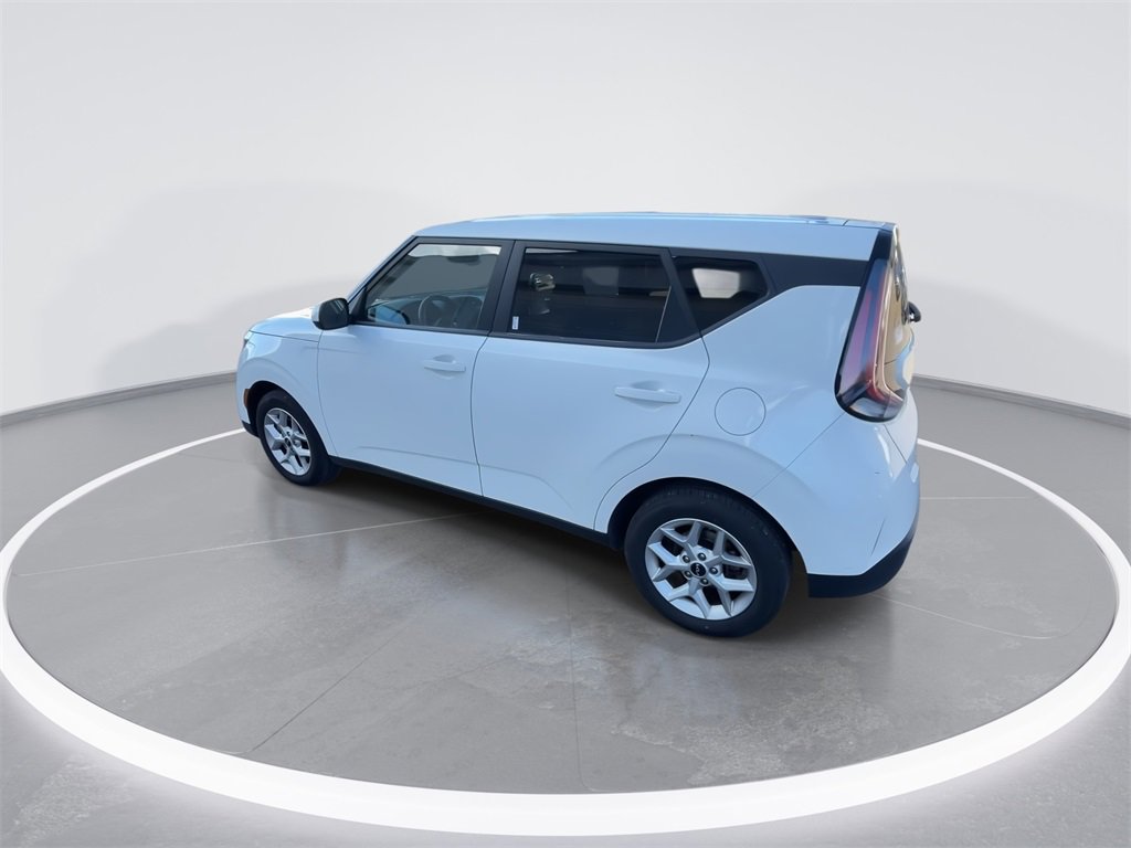 Used 2024 Kia Soul LX w/ Option Group 015 image 6