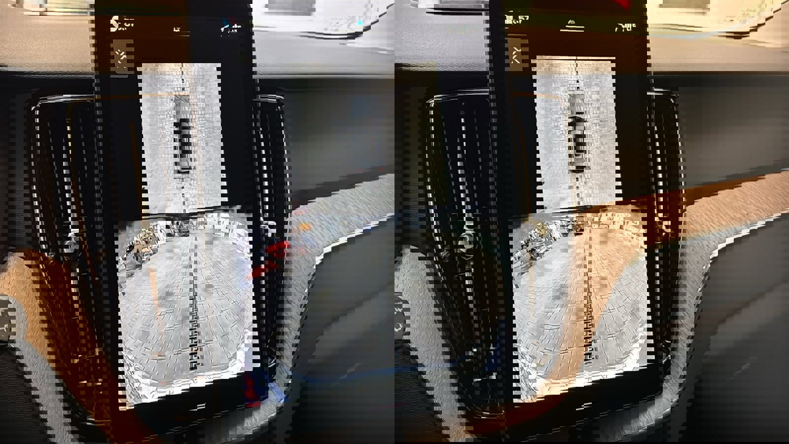 New 2026 Volvo XC60 T8 Plus w/ Protection Package Premier image 18