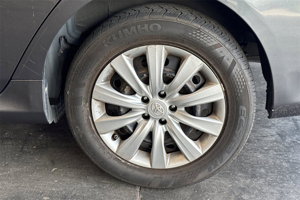 Used 2012 Toyota Corolla LE image 9