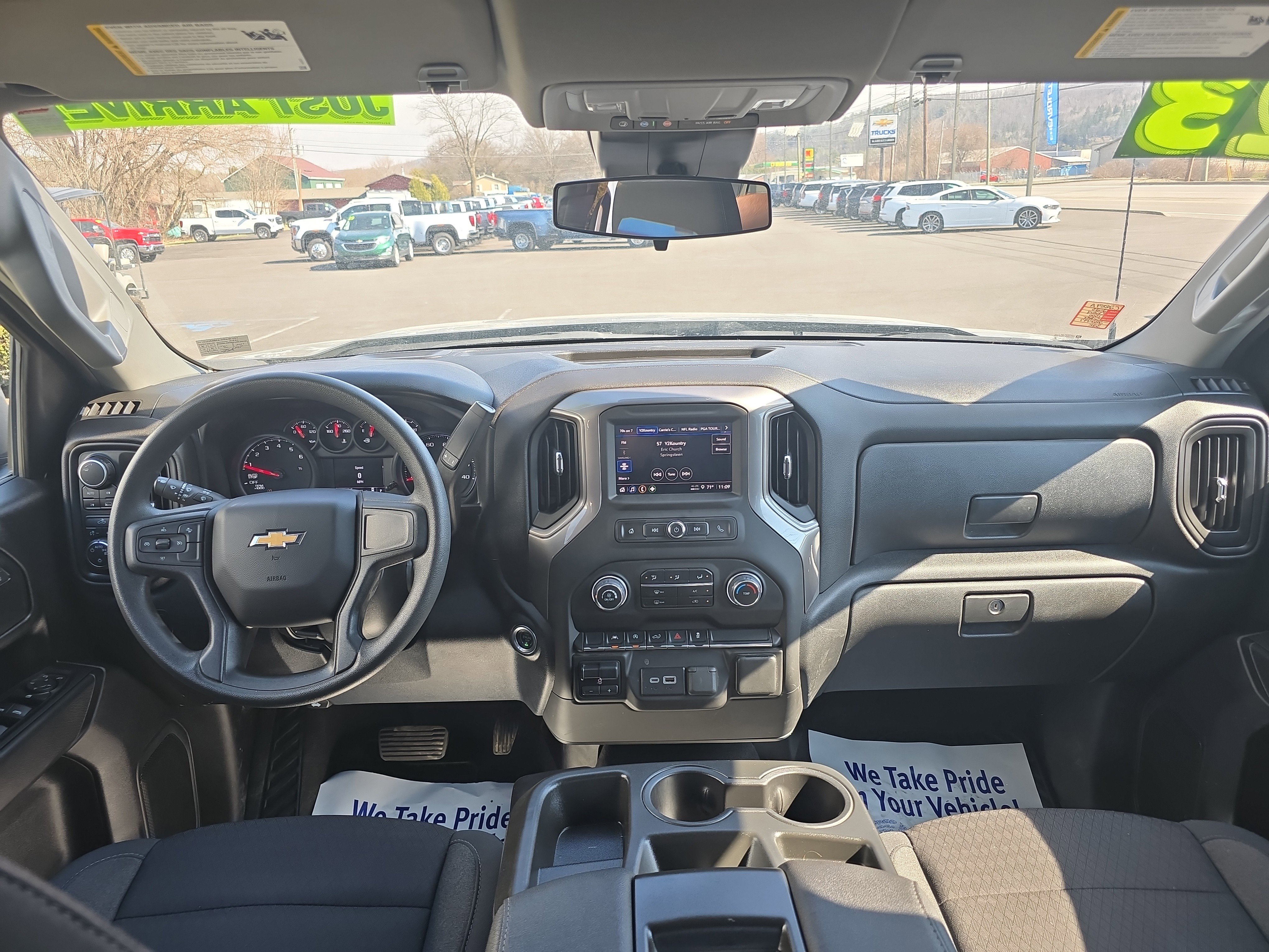 Used 2023 Chevrolet Silverado 1500 Custom image 14