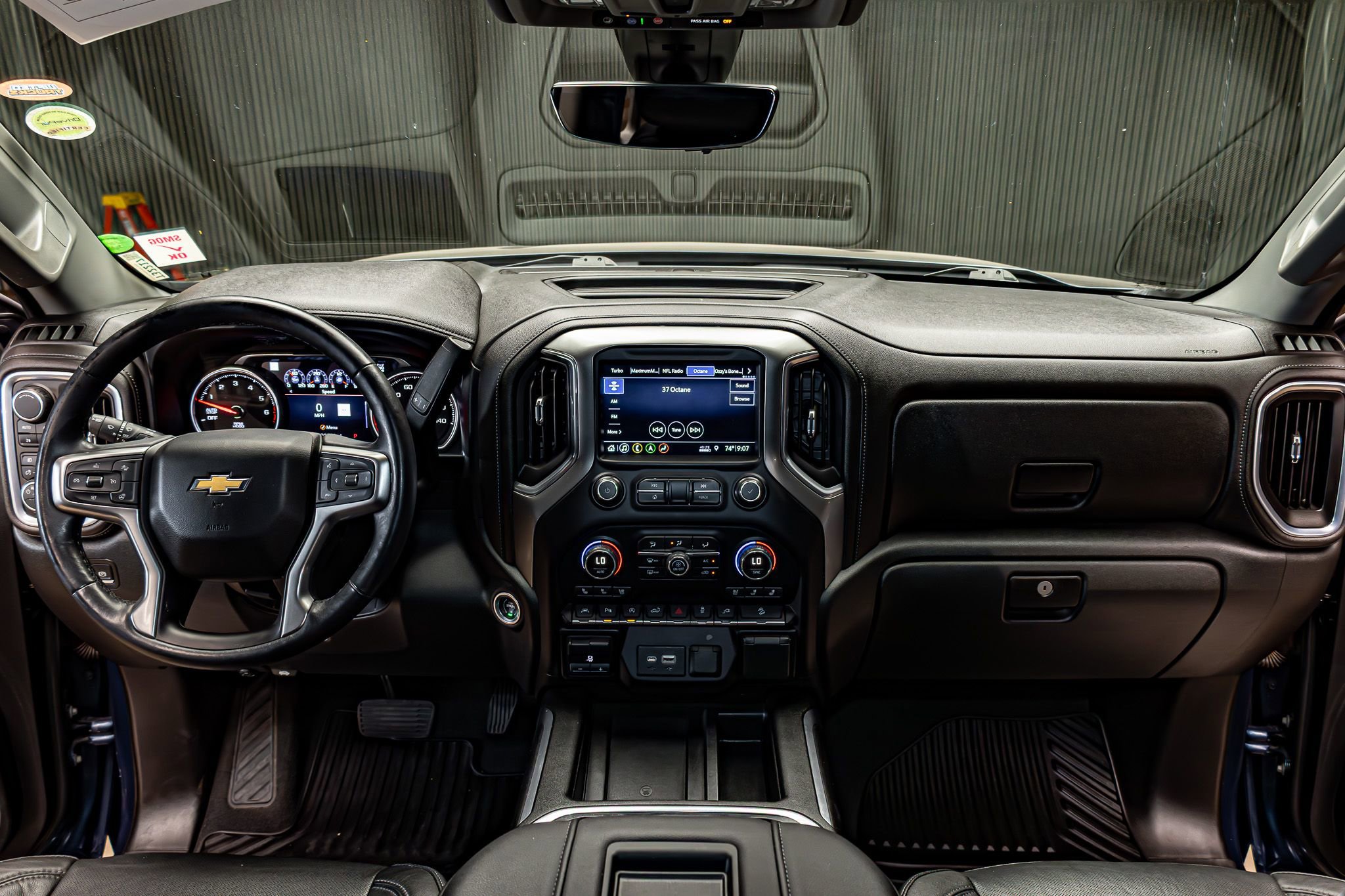 Used 2019 Chevrolet Silverado 1500 LTZ w/ LTZ Plus Package image 18