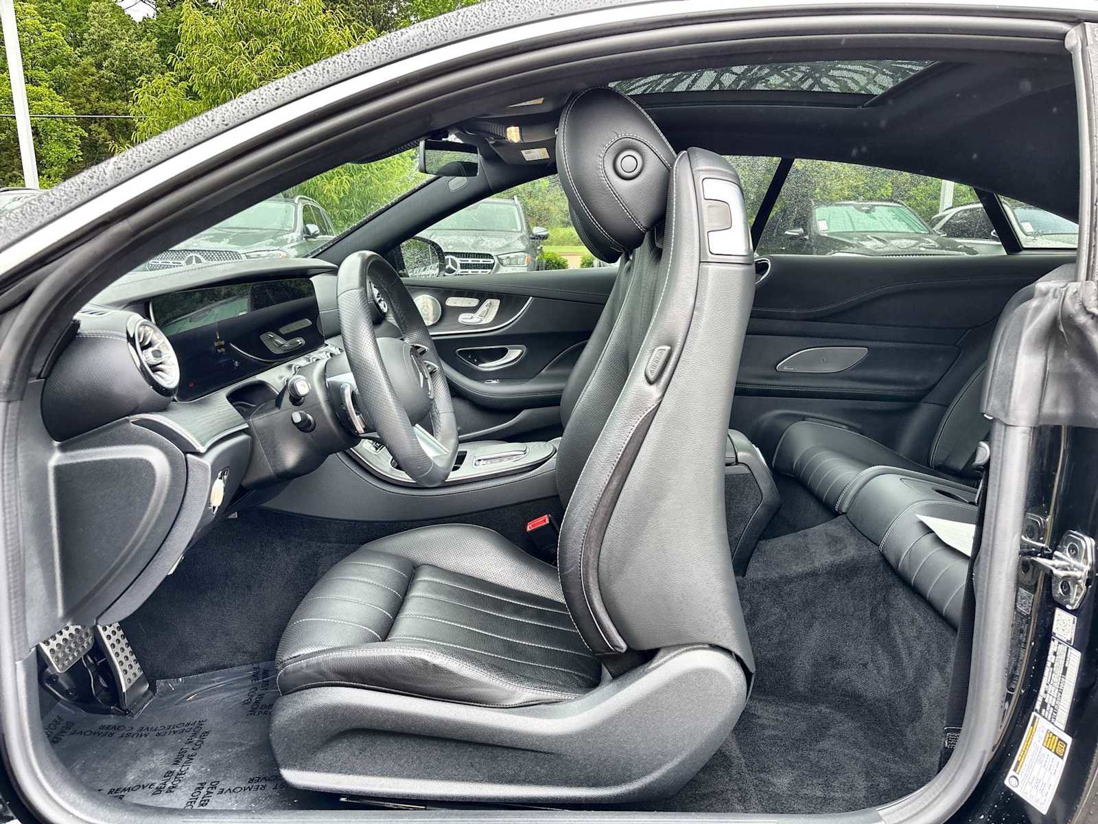 Used 2023 Mercedes-Benz E 450 Coupe image 3