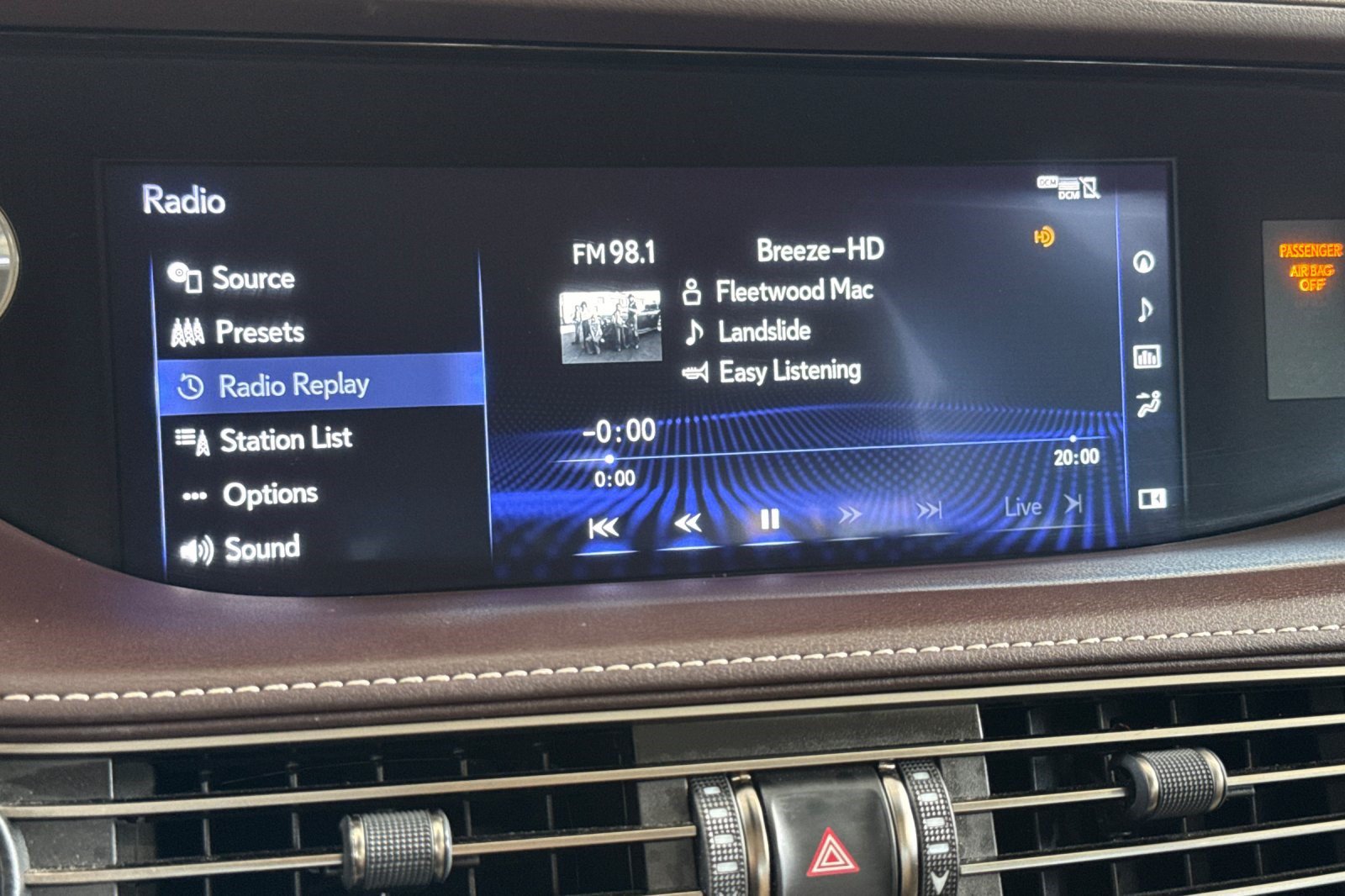 Used 2018 Lexus LS 500 w/ Accessory Package (Z2) RWD image 23