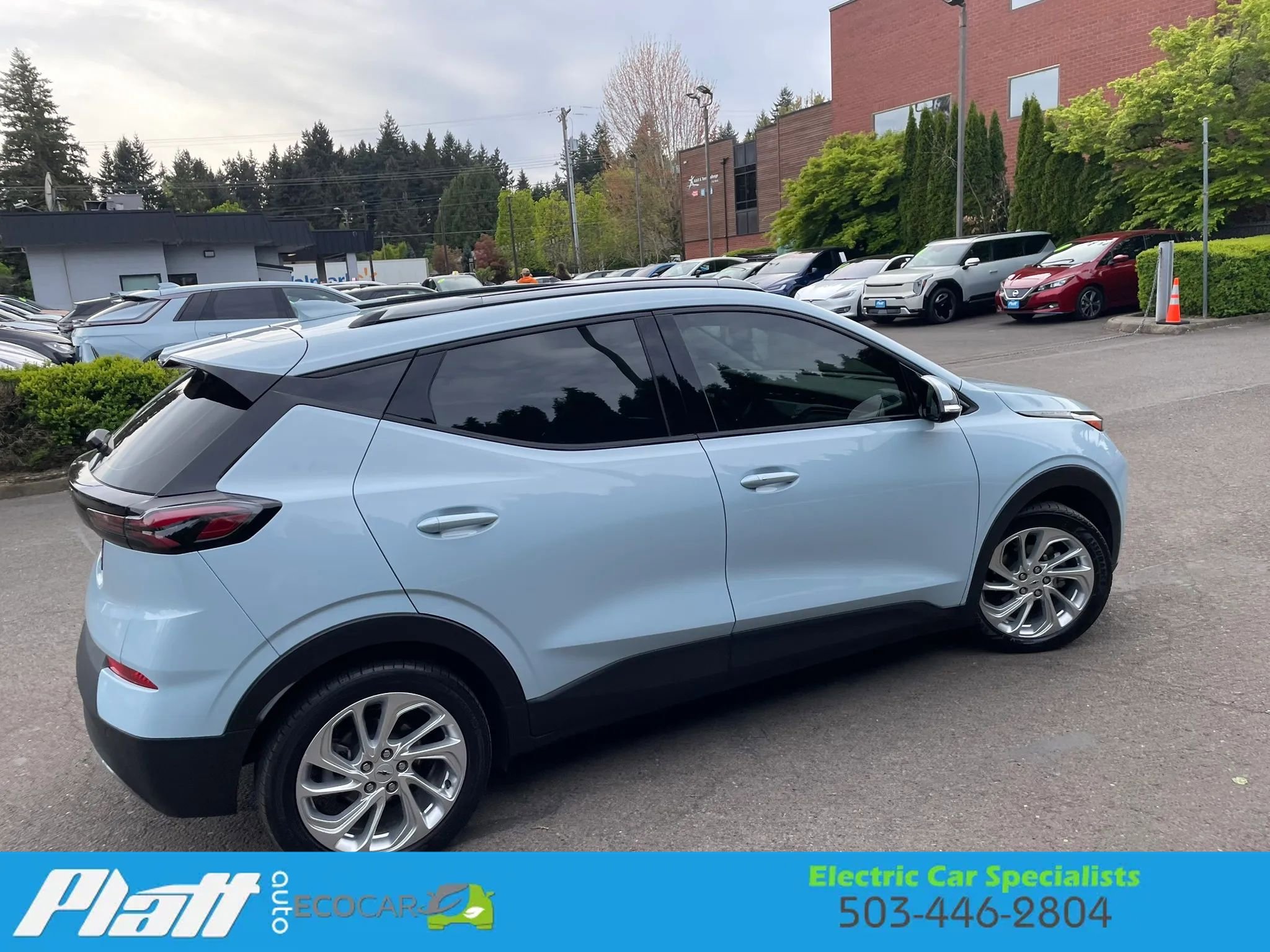 Used 2022 Chevrolet Bolt EUV LT w/ Comfort Package FWD image 10
