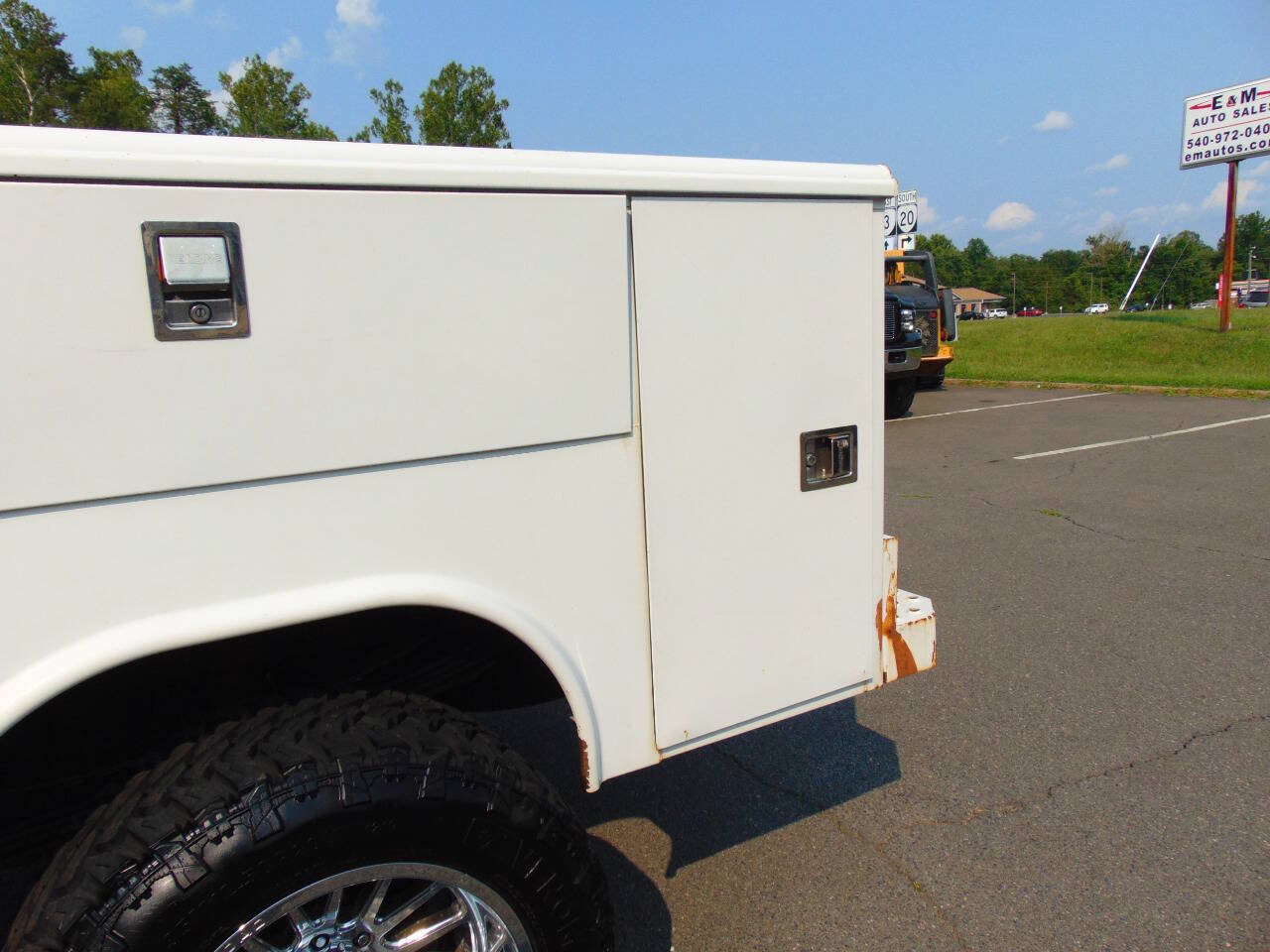 Used 2017 Ford F350 XL w/ Power Equipment Group AWD/4WD image 30