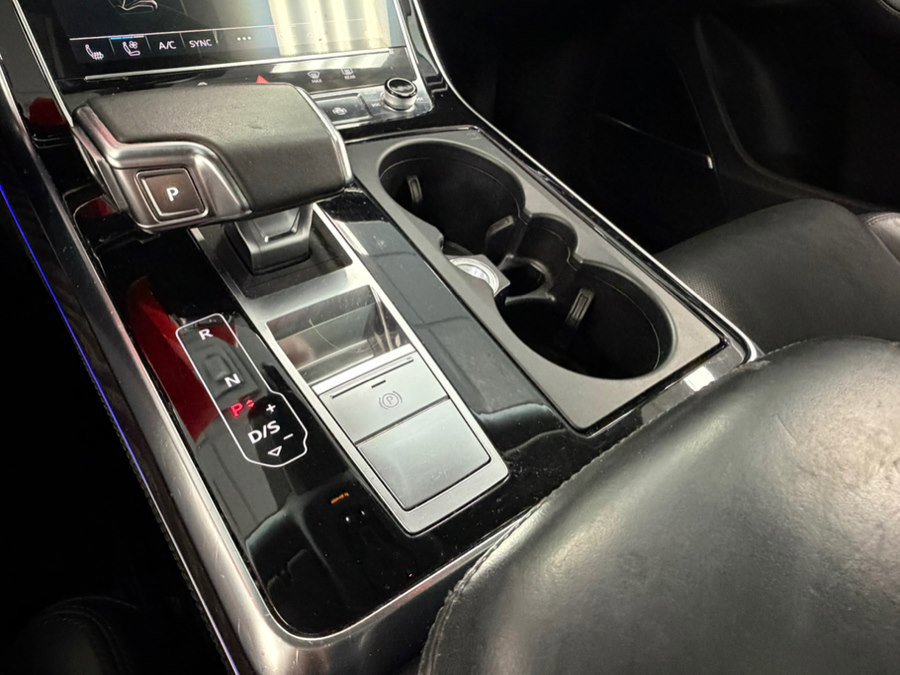 Used 2020 Audi Q8 Prestige w/ Prestige Package AWD/4WD image 45