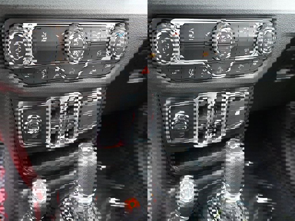 New 2026 Jeep Wrangler Unlimited Sport image 19