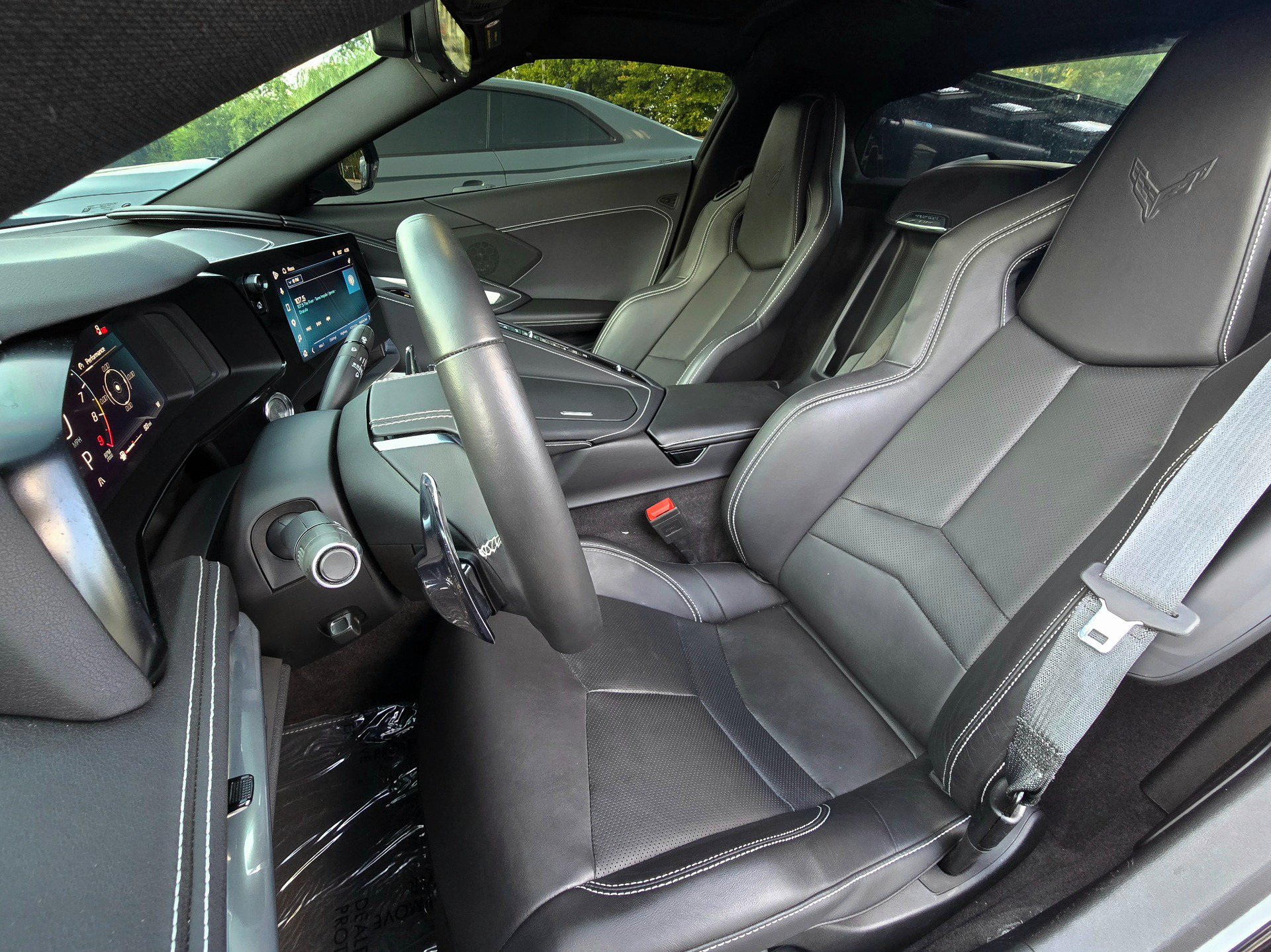 Used 2025 Chevrolet Corvette Z06 RWD image 10