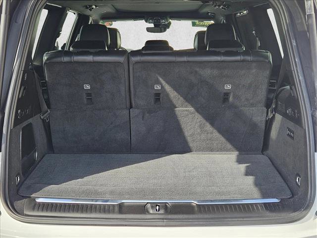 Used 2024 Jeep Grand Wagoneer Series I w/ HD Trailer Tow Package image 11