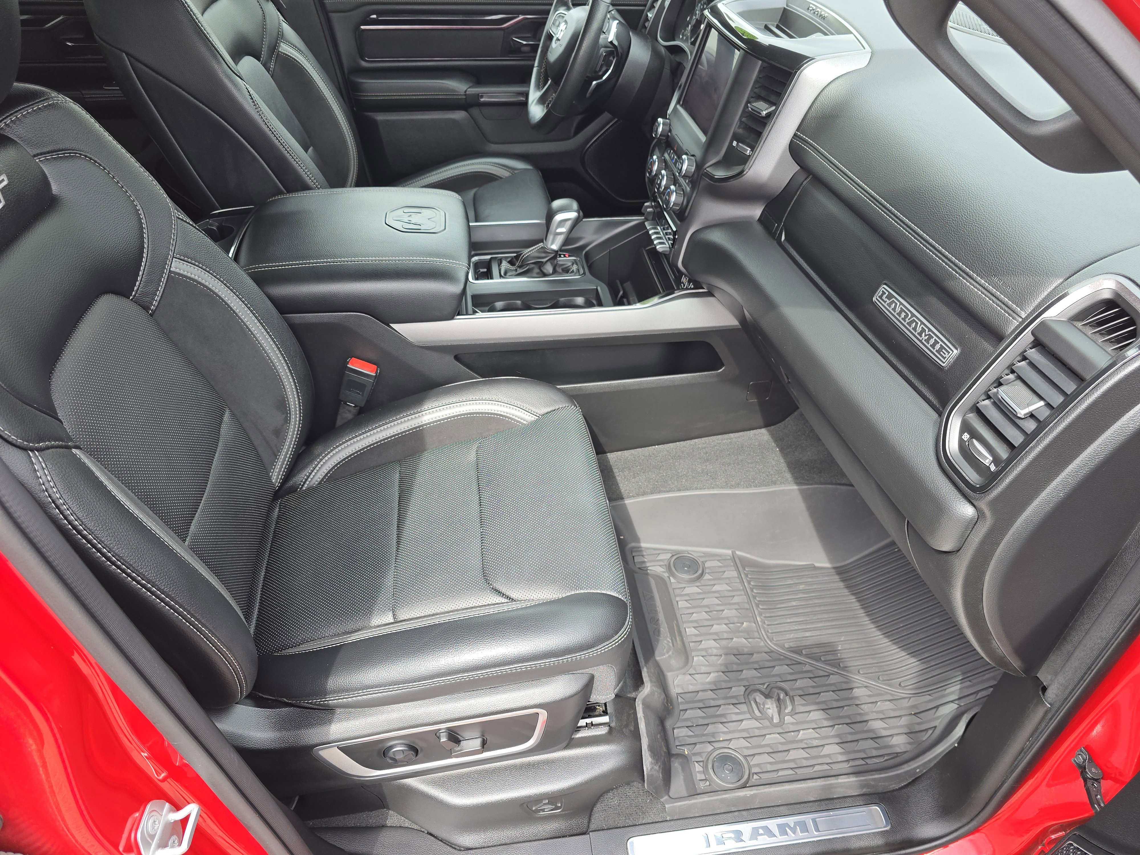 Used 2022 RAM 1500 Laramie w/ G/T Package AWD/4WD image 32